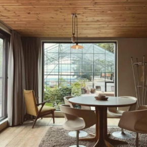 Appartement nboven met terras 4 tot 8 gasten